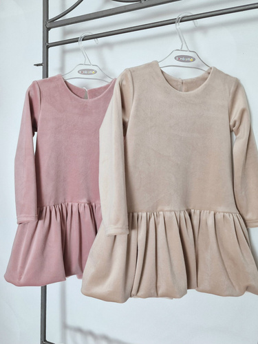 Liza Mädchen-Samtkleid Bambarillo Beige – elegant und bequem