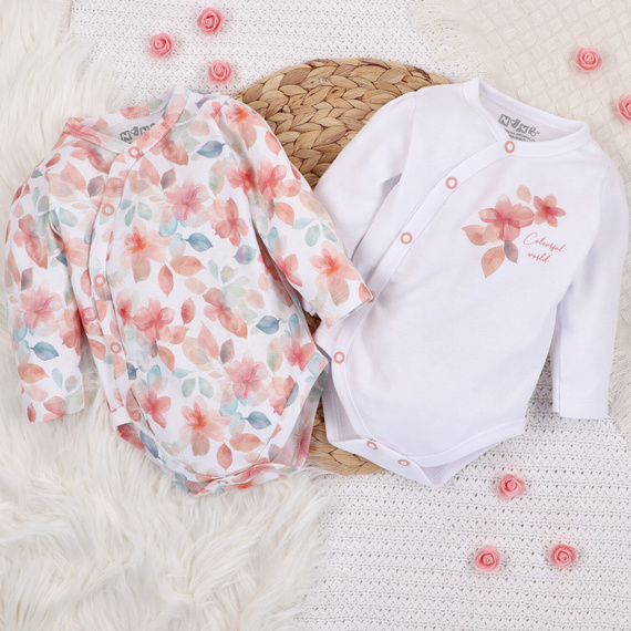 ABN-5411 Colourful Flowers Nini Langarm-Body mit Umschlag