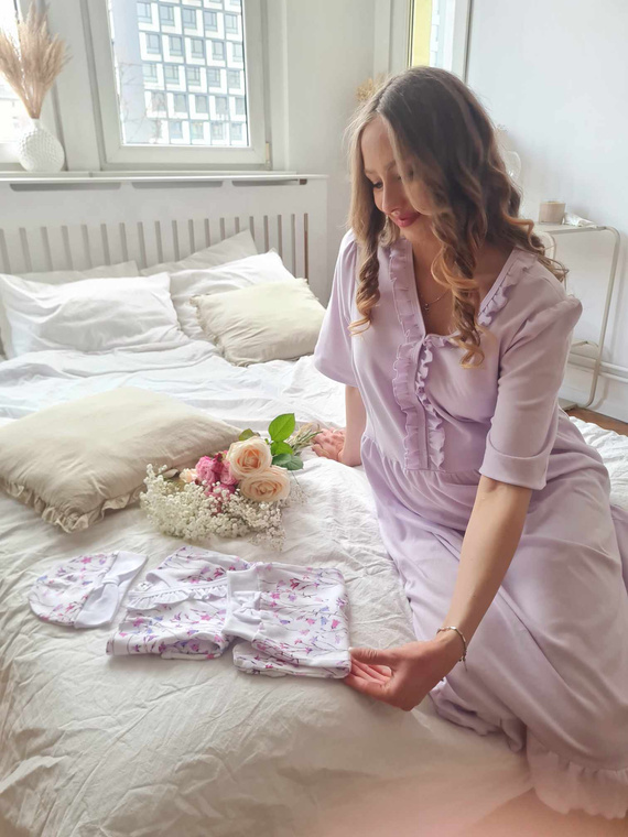 34NA Natalie Marija Nachthemd – 100 % Baumwolle, Umstands- und Stillhemd, mit Rüschen