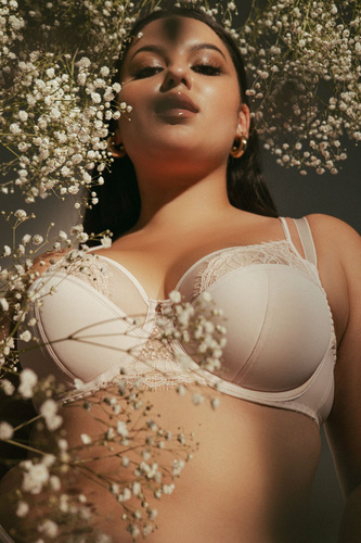 2163 Halbweicher AVA-BH, puderfarben, halbgepolsterter, eleganter BH mit Spitze