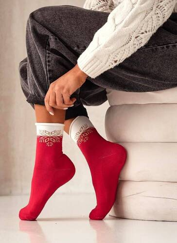 0071-007 Snowflake Unique Damen Weihnachtssocken Milena – rot
