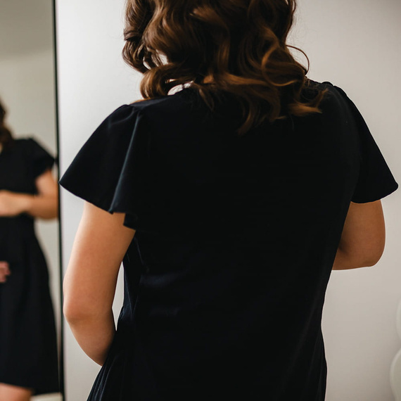 Linda Eevi Umstands-Button-Down-Shirt, schwarz – zum Füttern, flexibel, atmungsaktiv, polnische Qualität