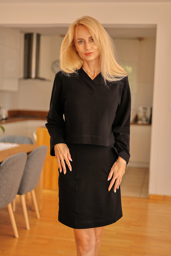 Dallas - Damen-Set: Kleid + Sweatshirt, 95 % Baumwolle 5 % Elasthan | Polnische Marke Mirale – schwarz