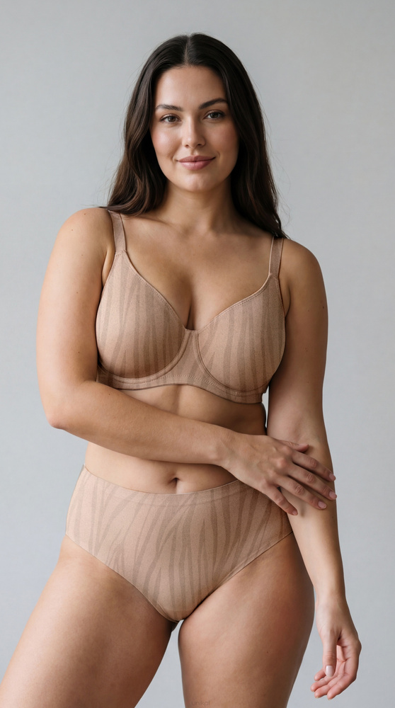 Feminine klassische bequeme nahtlose Slips Unikat Lima in Beige