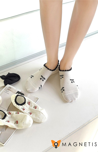 CO241113 Magnetis Damen-Kirschsocken – 3 weiß schwarz