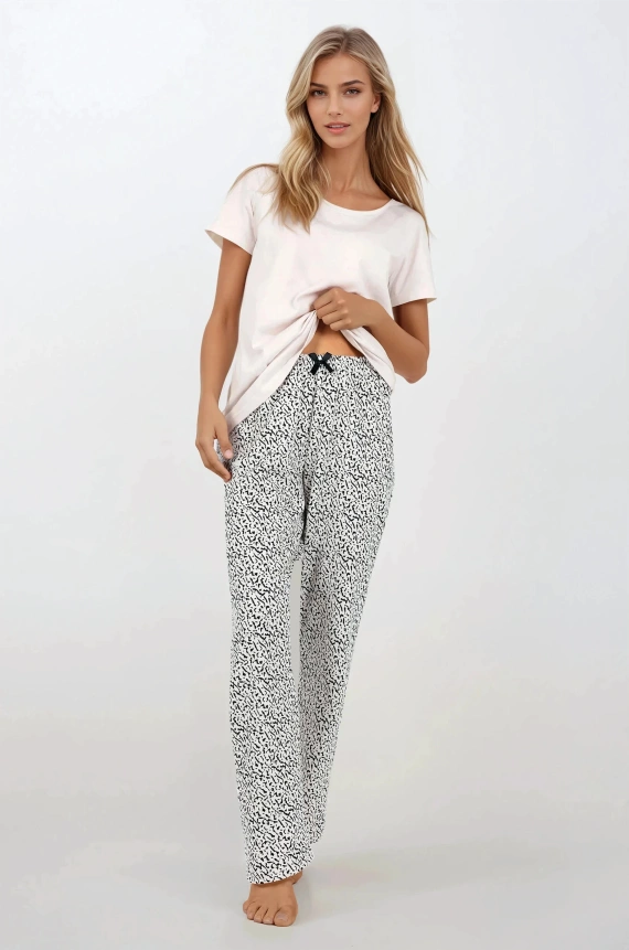 Beigefarbener Damenpyjama von Impressive You Momenti Per Me