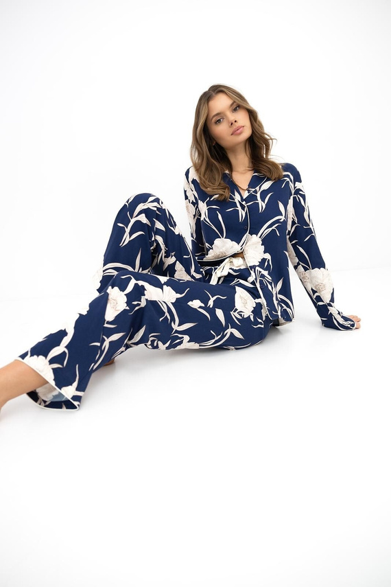 Sensis Vaya Damenpyjama 100% Viskose Dunkelblau mit Blumen und Knöpfen