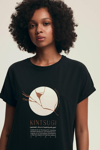 Nachthemd 43729 Dairoku Henderson schwarz – Baumwolle, kurze Ärmel, bequemer Schnitt