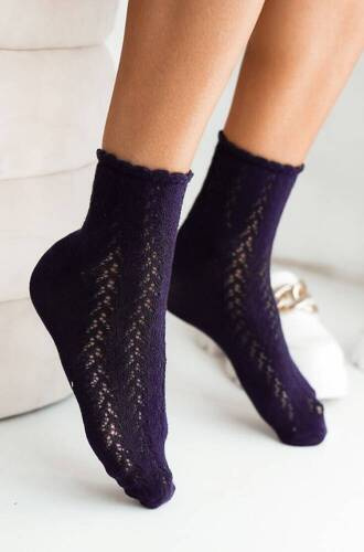 0989-001 Durchbrochene Damensocken Milena – Marineblau