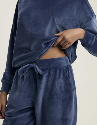 43722 Marineblauer Damenpyjama von Delanie Henderson – Samt, lange Ärmel und Hose
