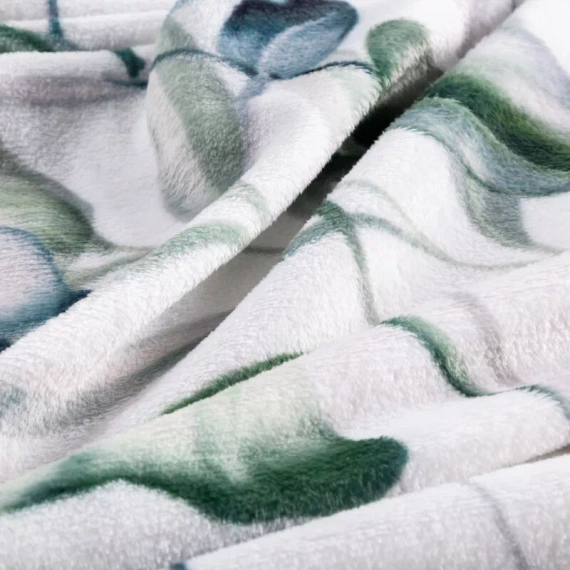 Ellen Blanket Tagesdecke lässt Eurocurtains weiß