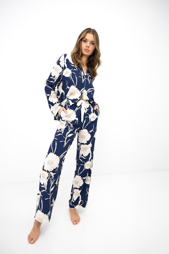 Sensis Vaya Damenpyjama 100% Viskose Dunkelblau mit Blumen und Knöpfen