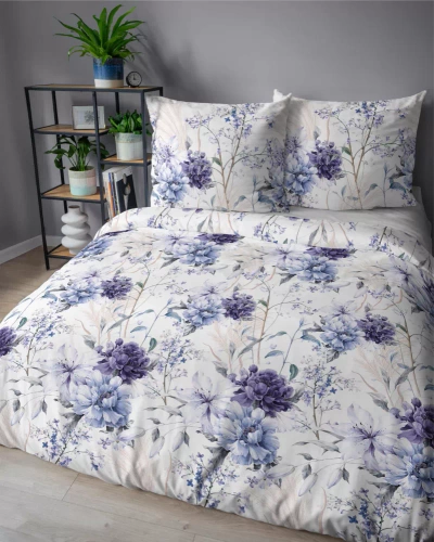 5222 Eine Satinbettwäsche mit Aquarellblumen in Lavendeltönen von Detexpol