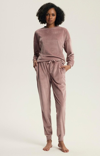 43722 Delanie Henderson Dusty Rose Damenpyjama – Samt, lange Ärmel und Hose