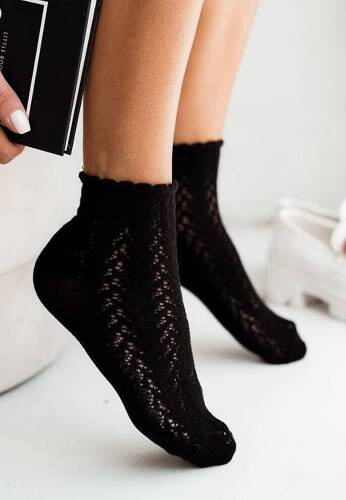 0989-001 Durchbrochene Damensocken Milena – schwarz