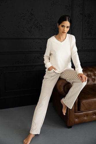 Damenpyjama Sensis Nolia ecru-mocca lang mit Taschen und Kordelzug