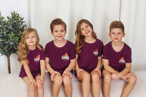 7202 „Chill“ Unisex Doctor Nap Kinderpyjama – Burgunderrot