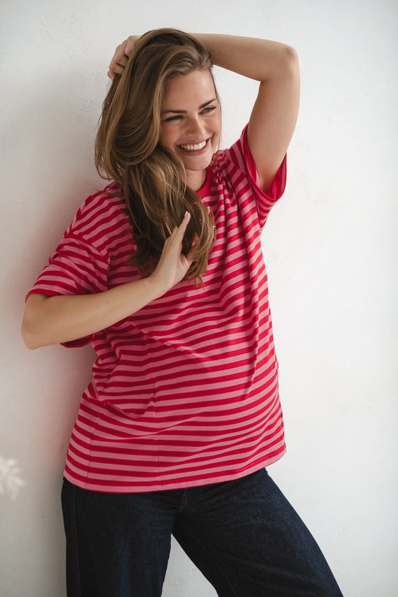 Mamahood Milk&Love Schwangerschafts- und Still-T-Shirt, rot-rosa gestreift – bequem und stilvoll