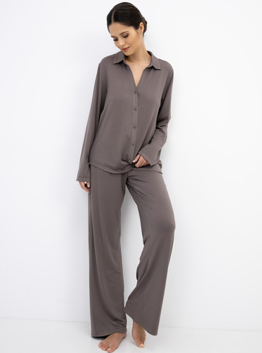 Sensis Lyra Mocca Damenpyjama aus Viskose, lang, mit Knopfleiste