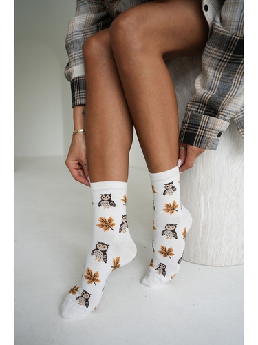 Milena 0200-267 Damen-Baumwollsocken mit Eulen- und Blattmuster in Ecru