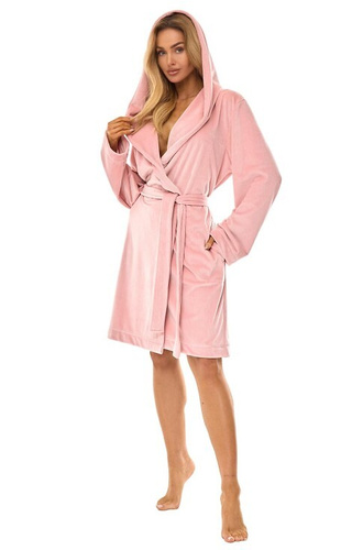 2509 Szlafrok damski L&L Luna krótki z kapturem pudrowy róż – wygodny i lekki