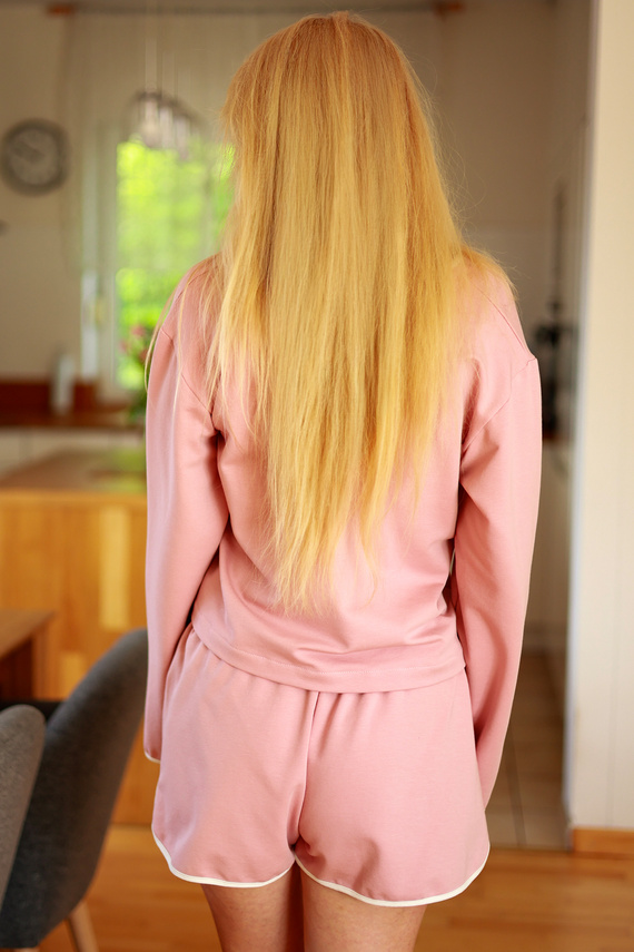 Alex Mirale – Dreiteiliges Trainingsanzug-Set für Damen | Sweatshirt + Hose + Shorts | Polnische Produktion – rosa