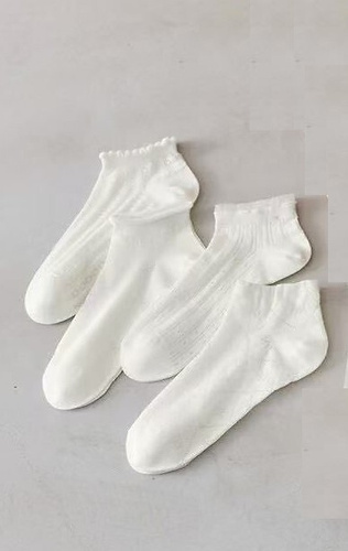 Damen Baumwoll-Füßlinge Magnetis CC-251102 ecru mit dezentem Muster