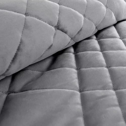 Ria 6 Dekorative Tagesdecke aus Velours. Euro-Vorhänge aus Stahl