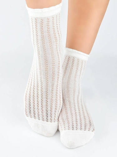 SB126 Noviti Damensocken aus Seide – ecru