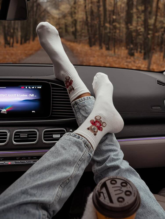 0200-132 Teddybär im Pullover Weihnachts-Milena-Damensocken – ecru