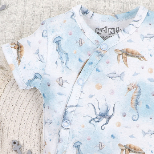 ABN-5443 Sea Of Joy Nini Kurzarm-Wickelbody – Bio-Baumwolle, für Babys