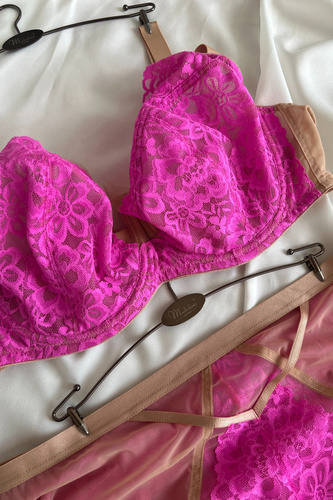 Mediolano Crazy Pink 19249 Soft-BH für große Brüste mit rosa Spitze