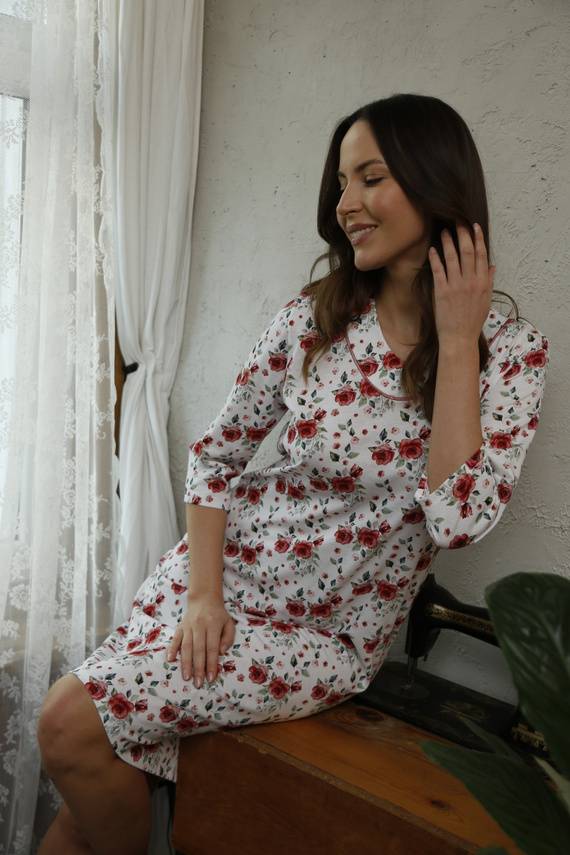 86677 Malina Möwen-Nachthemd mit Blumendruck