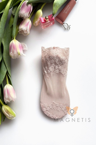 Damen Spitzen-Socken Magnetis GC-251134 mit Blumenmuster und Baumwollsohle light pink