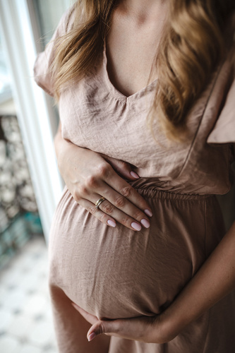 Milk & Love Lovely Dress Umstands- und Stillkleid aus Viskose in Beige