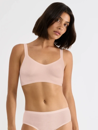 sloggi ZERO Feel Air Bralette nahtlos, leicht, atmungsaktiv cherry pink