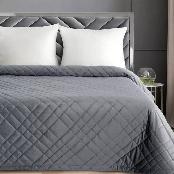 Ria 6 Dekorative Tagesdecke aus Velours. Euro-Vorhänge aus Stahl