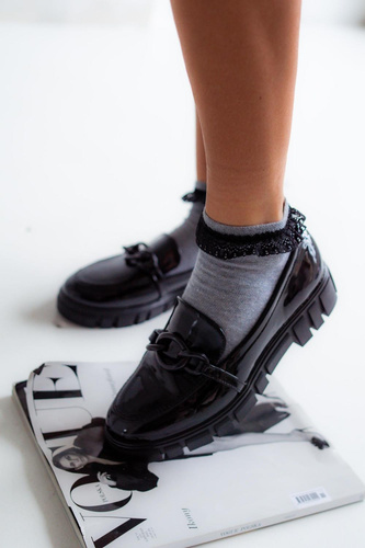 0897 Milena Damensocken mit Spitze – helle Melange 1 – schwarze Spitze