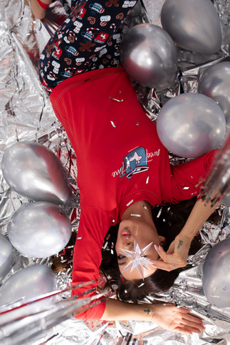 Makala Damen Schlafanzug mit langen Ärmeln und langer Hose Italian Fashion - rot/print 