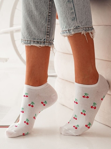 1146-067 Małe Kirschenfüße Milena – weiß