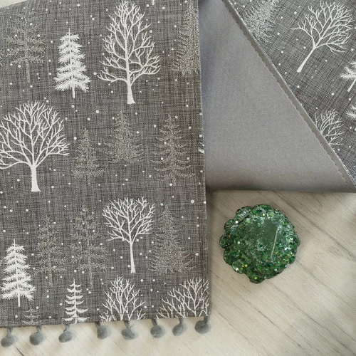 360000 Winterzauber Weihnachtstischläufer Marquisette grau