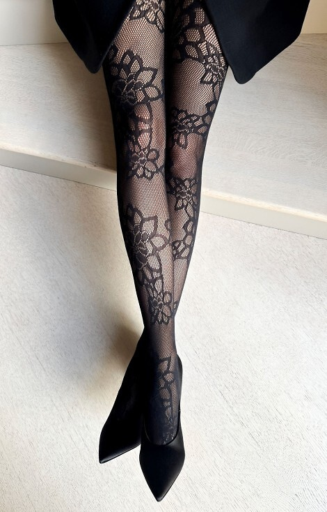 Schwarze Strumpfhosen von Francesca Veneziana – Netzstrümpfe mit Blumenmuster, elegant und flexibel