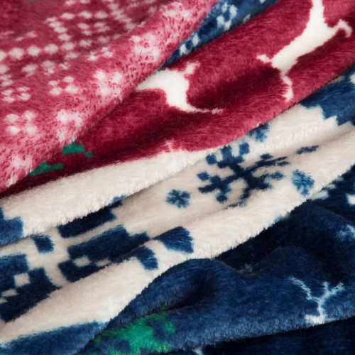 Eurofirany Weihnachtsdecke, Marineblau und Rot mit skandinavischem Muster – weicher Überwurf aus Mikrofaser, 240 g/m²