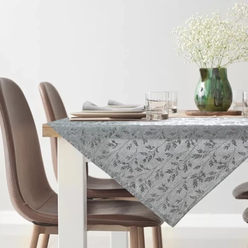 Simona-Tischdecke mit glänzendem Eurocurtain-Aufdruck, silberfarben