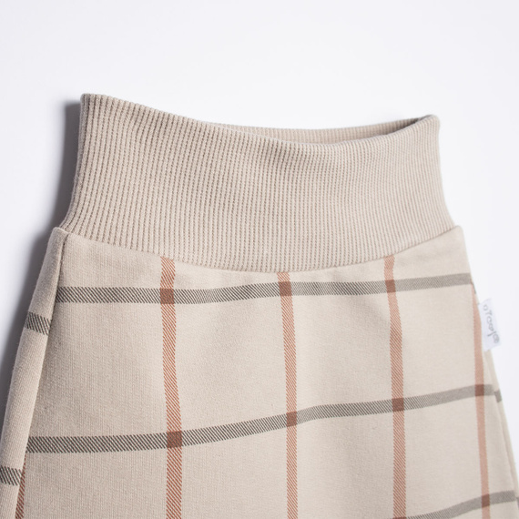 221273 Kiku Nicol beige Baby-Jogginghose mit Knöpfen