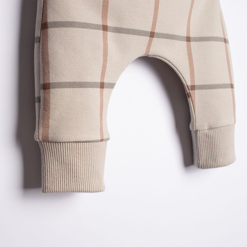 221273 Kiku Nicol beige Baby-Jogginghose mit Knöpfen