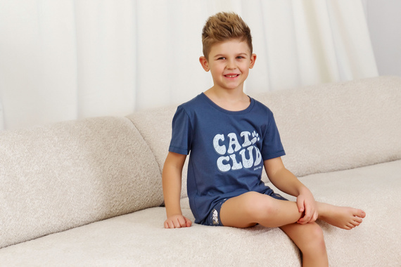 7205 „Cat Club“ Unisex Doctor Nap Kinderpyjama – tiefblau