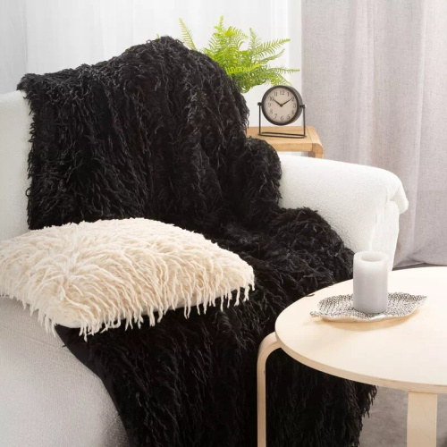 Adore Decke, zottelig, pelzig, Eurocurtains, schwarz