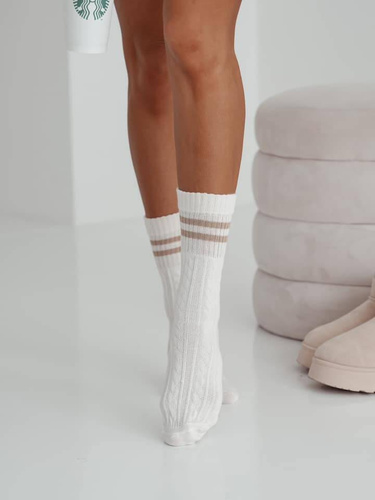 1542-001 Braid Milena Damensocken – ecru