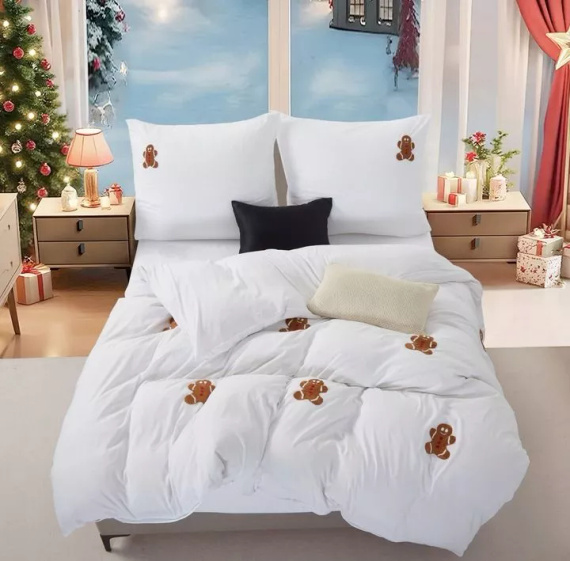 Niedliches Lebkuchen-Weihnachts-Mikrofaser-Bettwäscheset von Spod Igły i Nitki – weiß mit 3D-Lebkuchenapplikationen, Reißverschluss